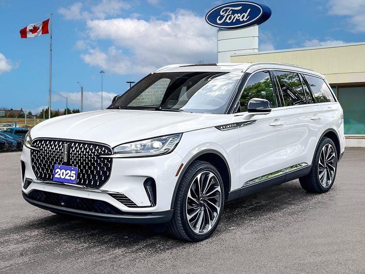 2025 Lincoln Aviator Reserve   201A   MOONROOF   HTD STEER WHEEL Photo