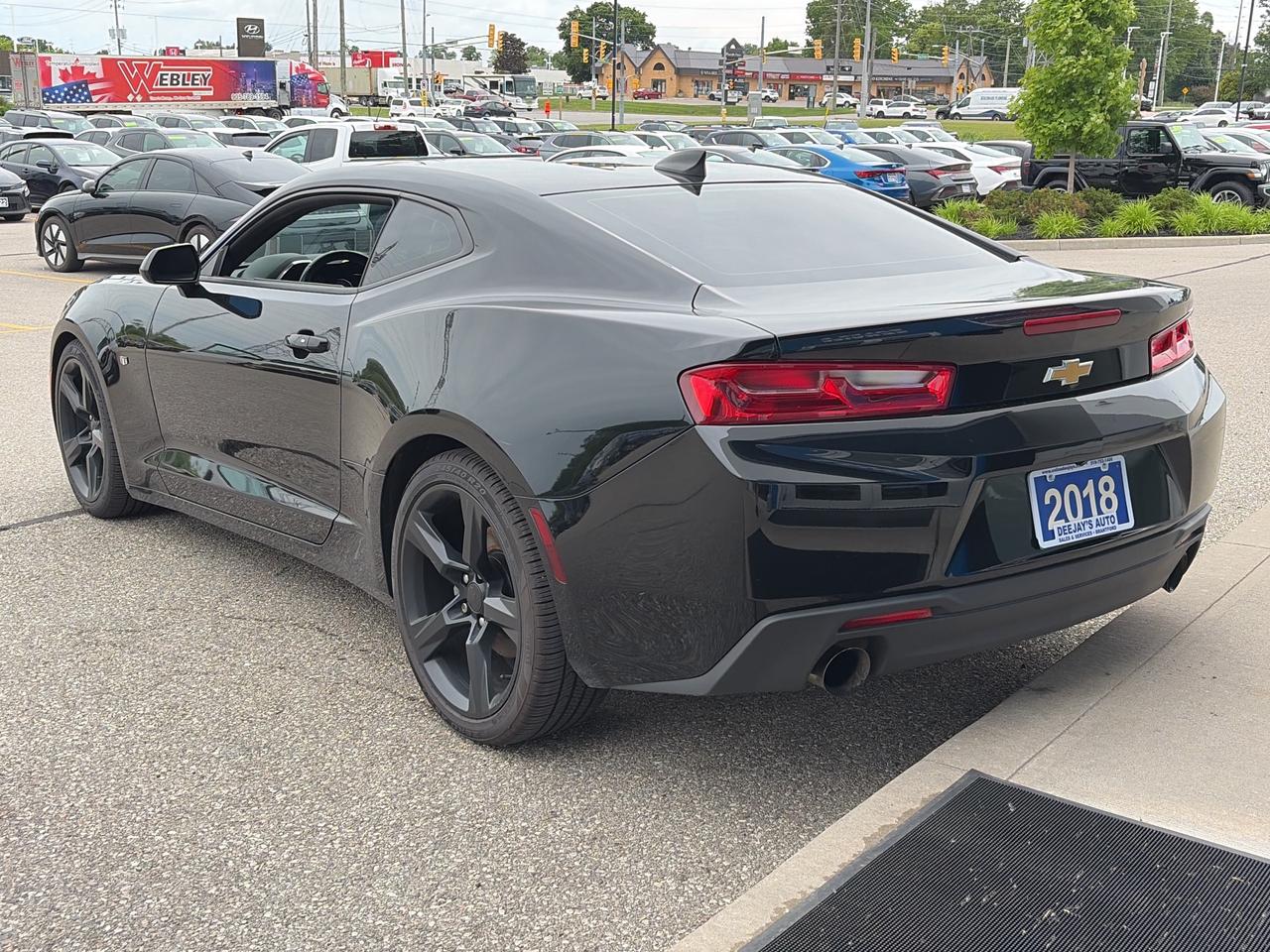 2018 Chevrolet Camaro 1LT Photo2