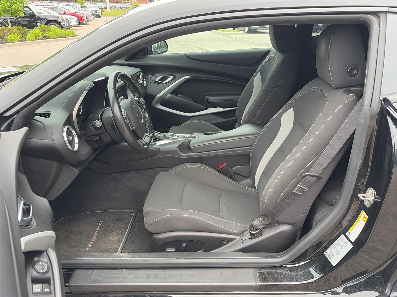 2018 Chevrolet Camaro 1LT Photo