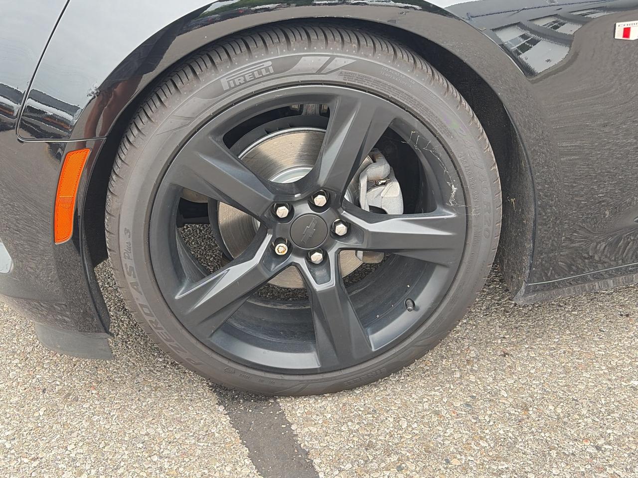 2018 Chevrolet Camaro 1LT Photo
