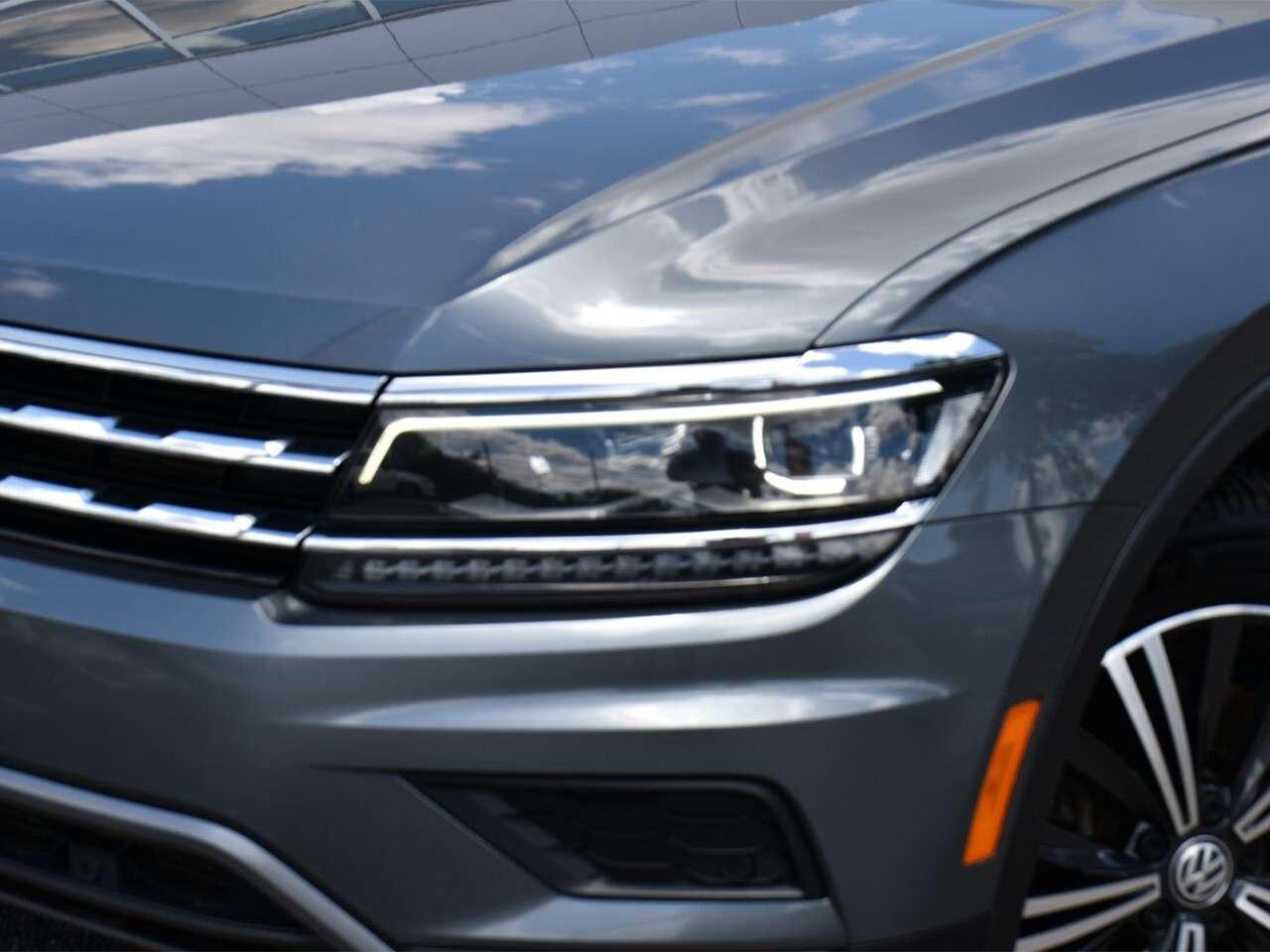 2018 Volkswagen Tiguan PANO ROOF, GREAT CONDITION, LEATHER INTERIOR Photo