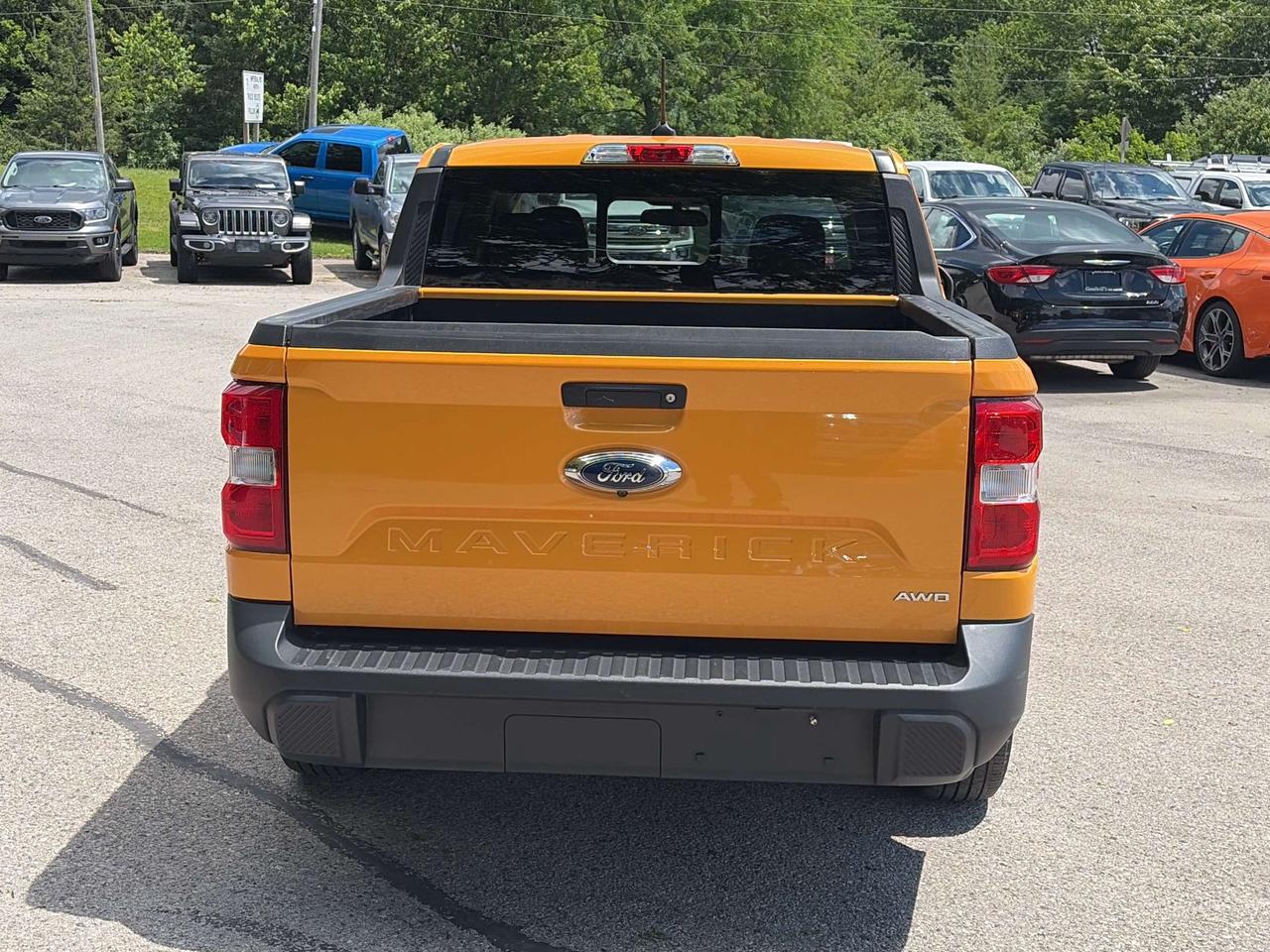 2022 Ford Maverick LARIAT, CLEAN CARFAX, BACK UP CAMERA! Photo