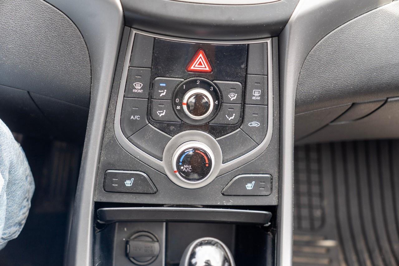 2016 Hyundai Elantra 4dr Sdn Auto Sport Appearance Photo
