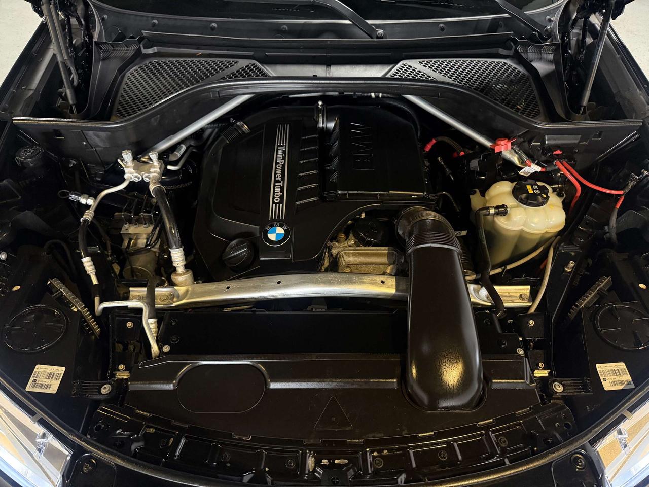 2019 BMW X6 M-Sport l Carbon Upgrade l 300HP l 3.0TT l 6Cyl Photo