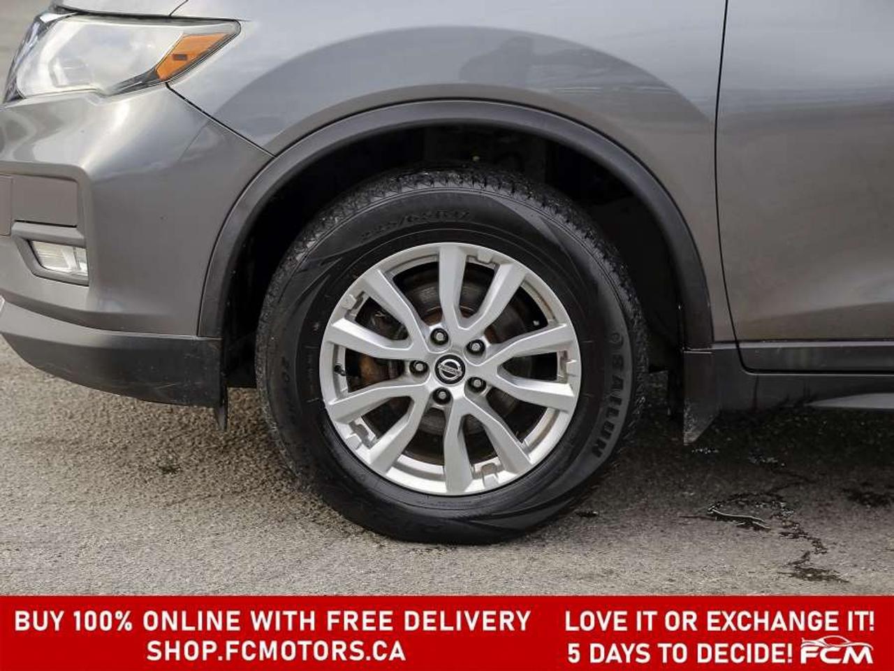 2017 Nissan Rogue SV AWD   FULLY CERTIFIED WITH WARRANTY Photo