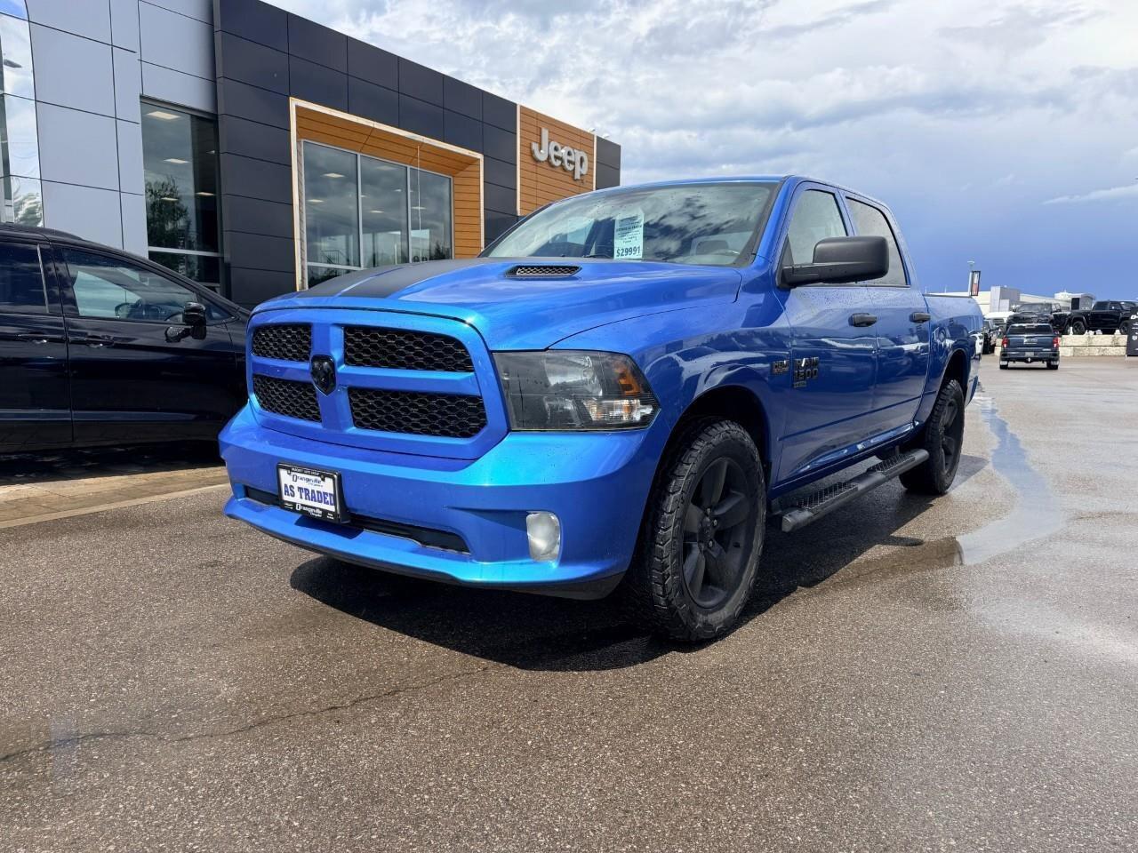 2019 RAM 1500 Classic Express 4x4 Crew Cab 5'7  Box Photo