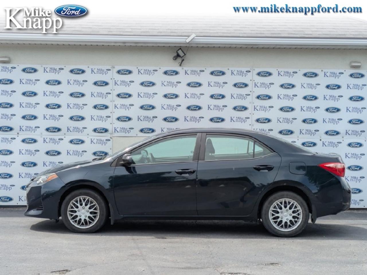 2018 Toyota Corolla LE Photo