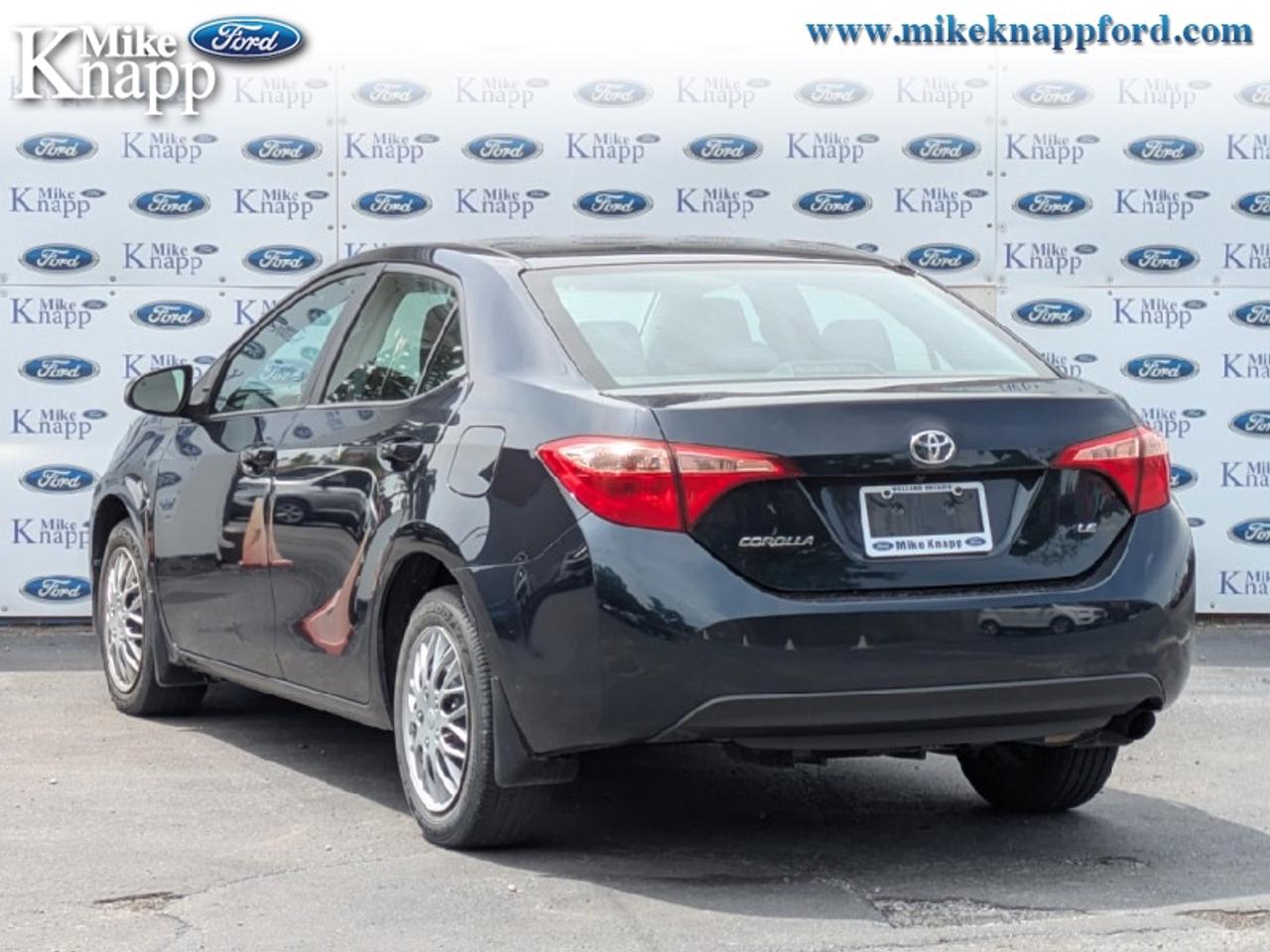 2018 Toyota Corolla LE Photo