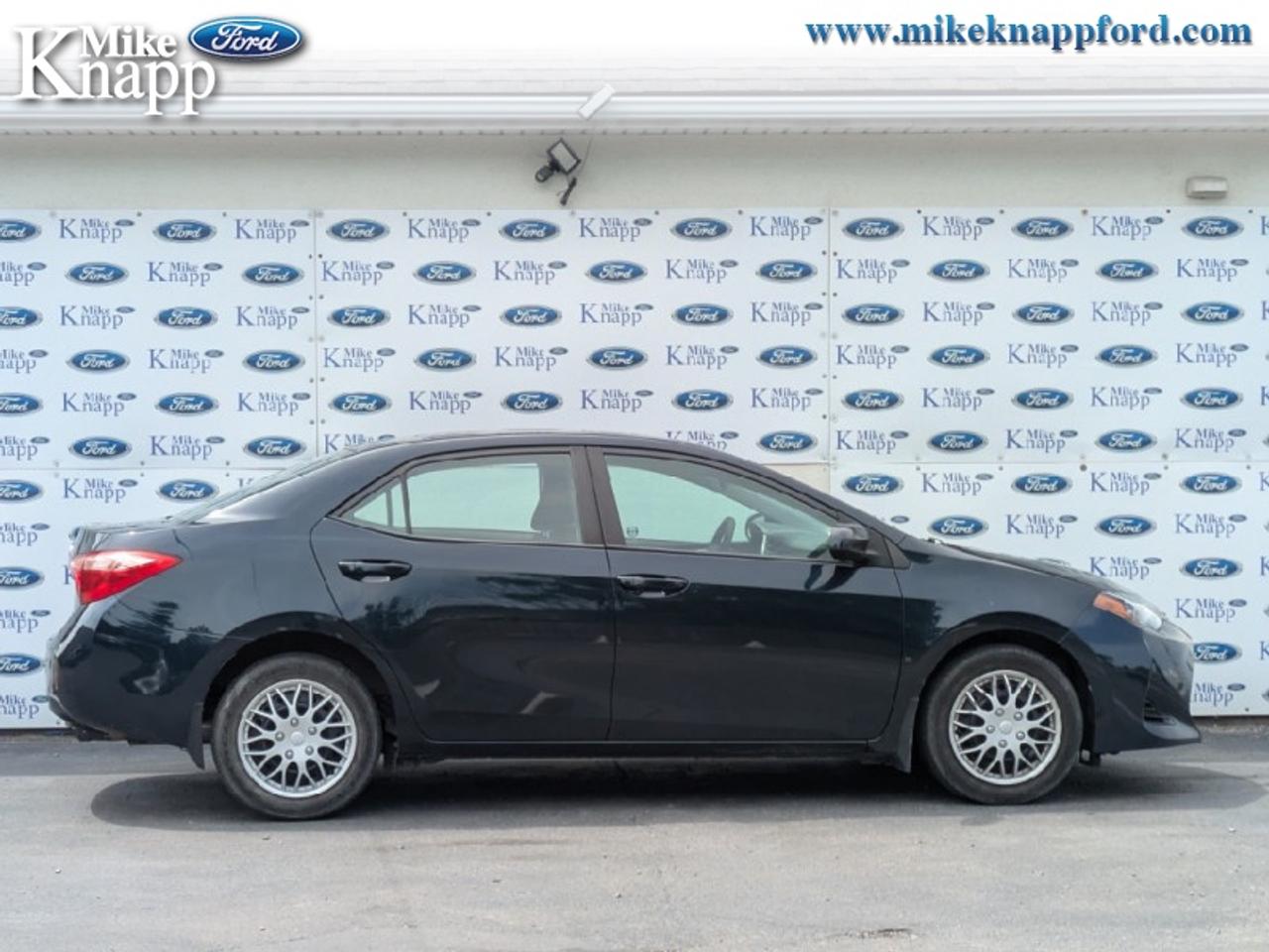 2018 Toyota Corolla LE Photo
