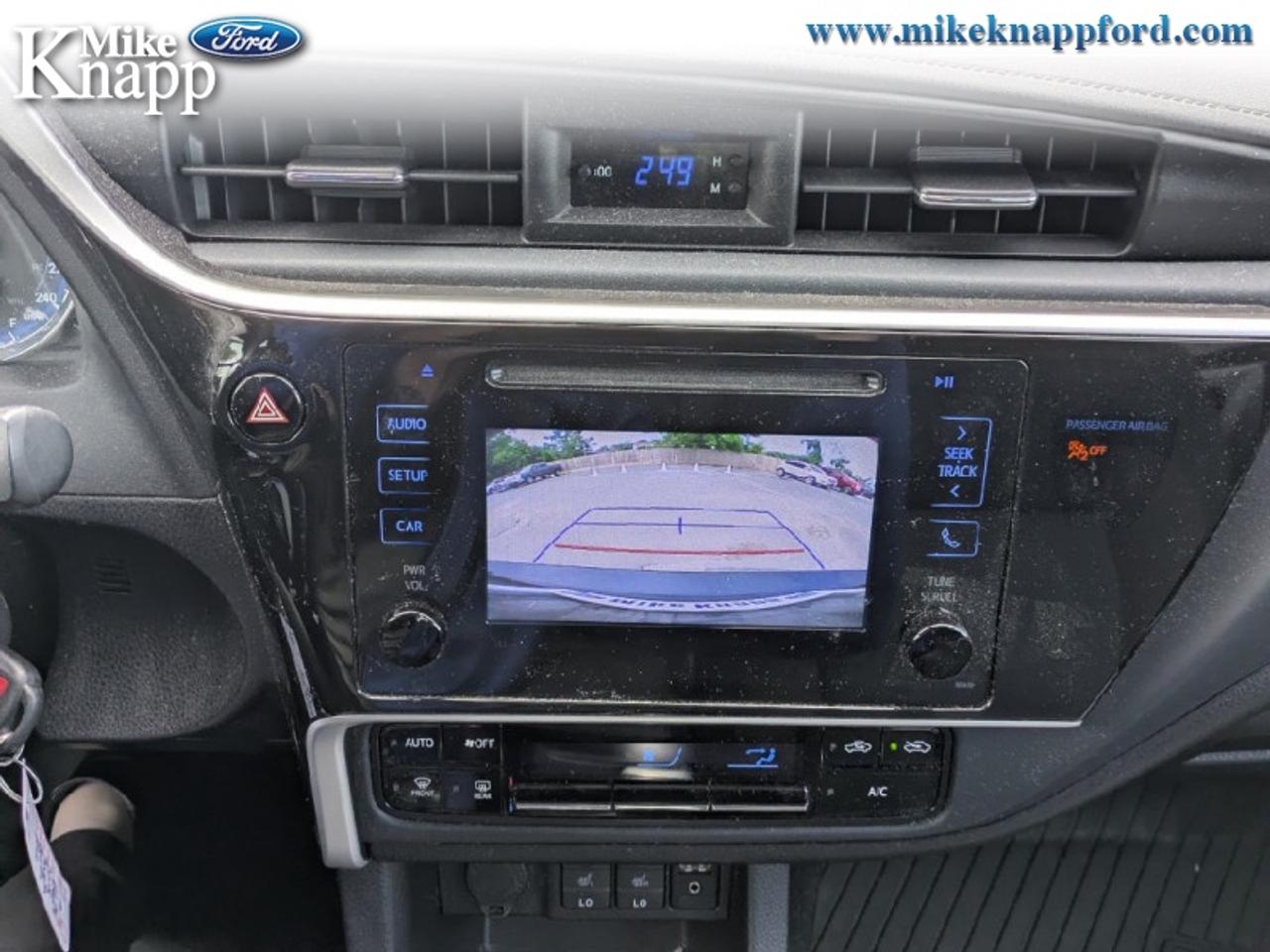2018 Toyota Corolla LE Photo