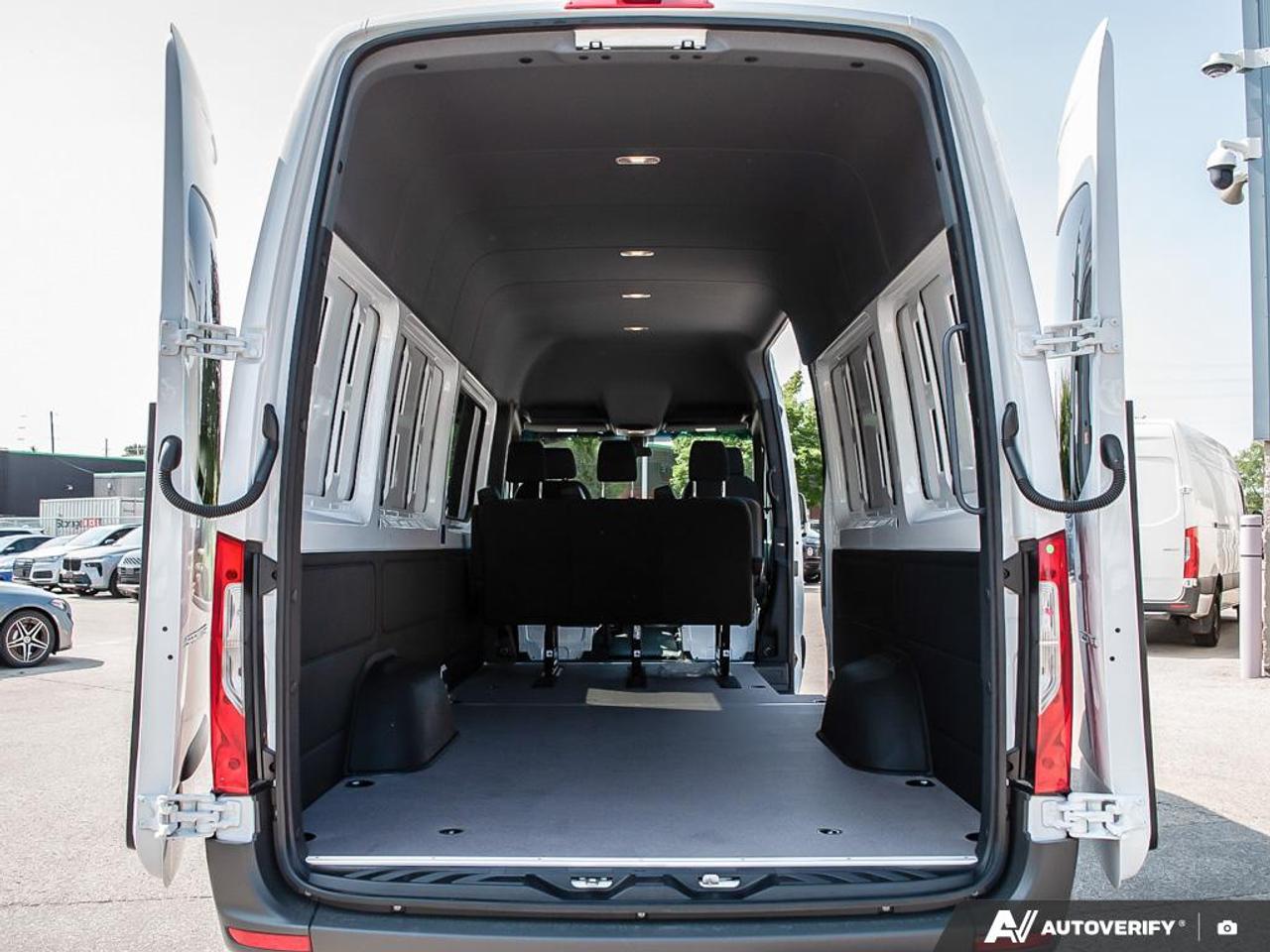 2026 Mercedes-Benz Sprinter 2500 High Roof 4-Cyl Diesel Sprinter 2500 Crew Van 170 in. WB Rear-Wheel Drive Photo