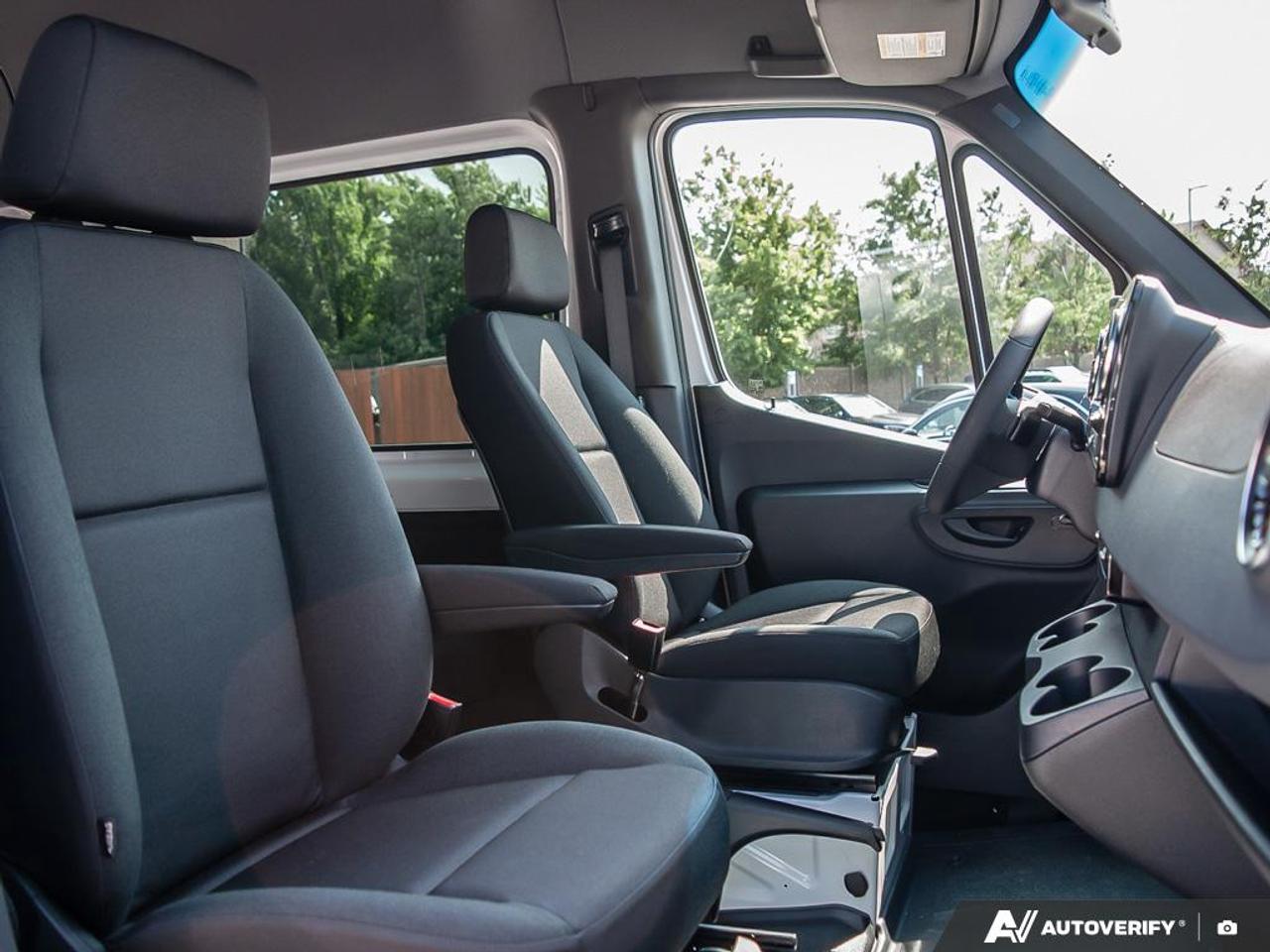 2026 Mercedes-Benz Sprinter 2500 High Roof 4-Cyl Diesel Sprinter 2500 Crew Van 170 in. WB Rear-Wheel Drive Photo
