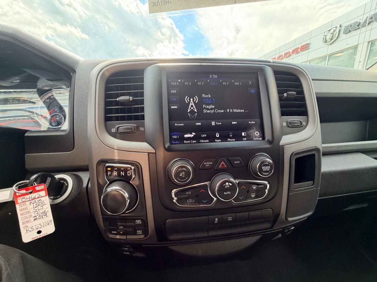 2019 RAM 1500 Classic Express 4x4 Crew Cab 5'7  Box Photo
