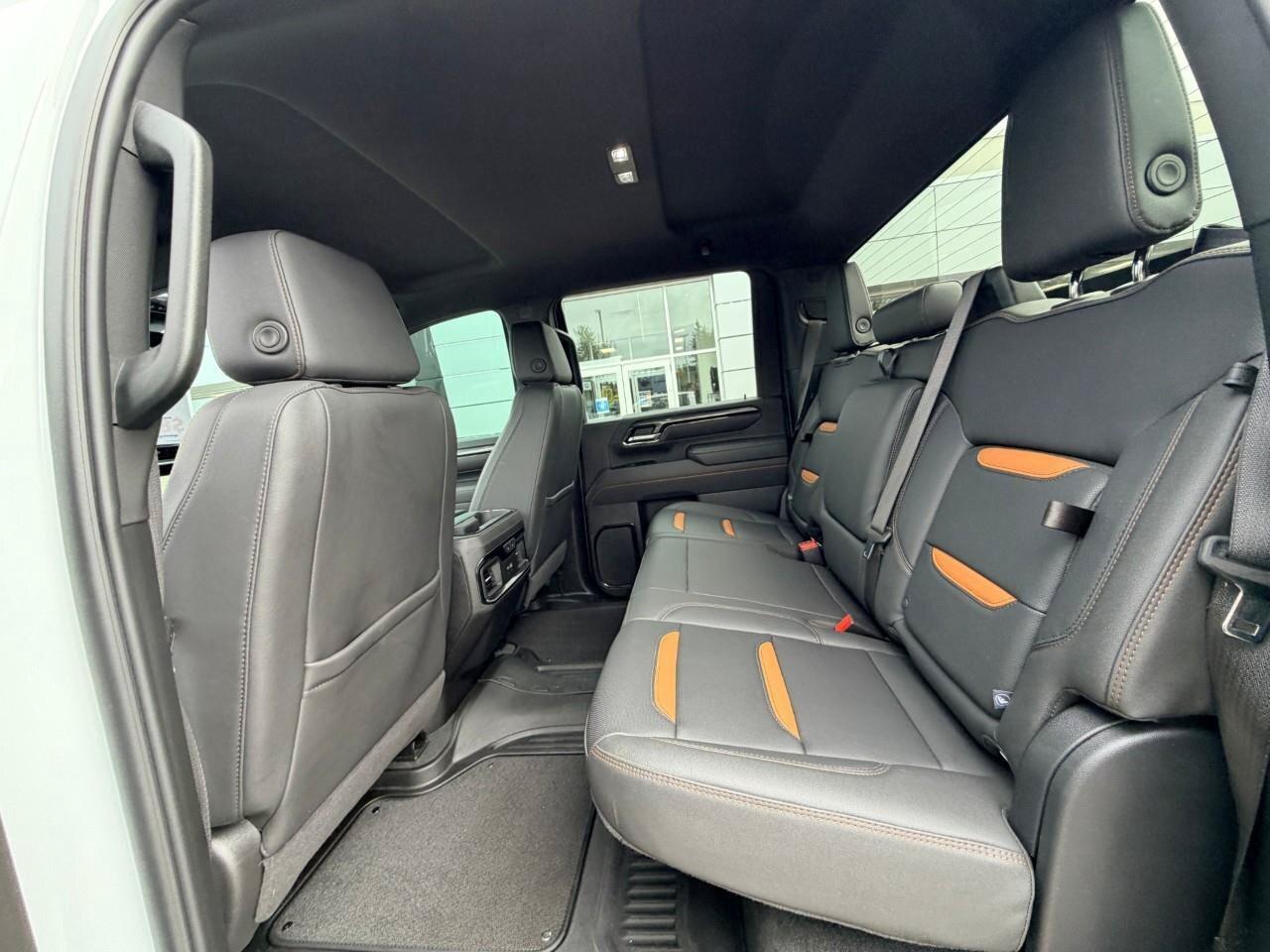 2025 GMC SIERRA 2500HD AT4AT4, 6.6L V8, 4X4, ALLOYS, LEATHER, BOSE, MACMA Photo
