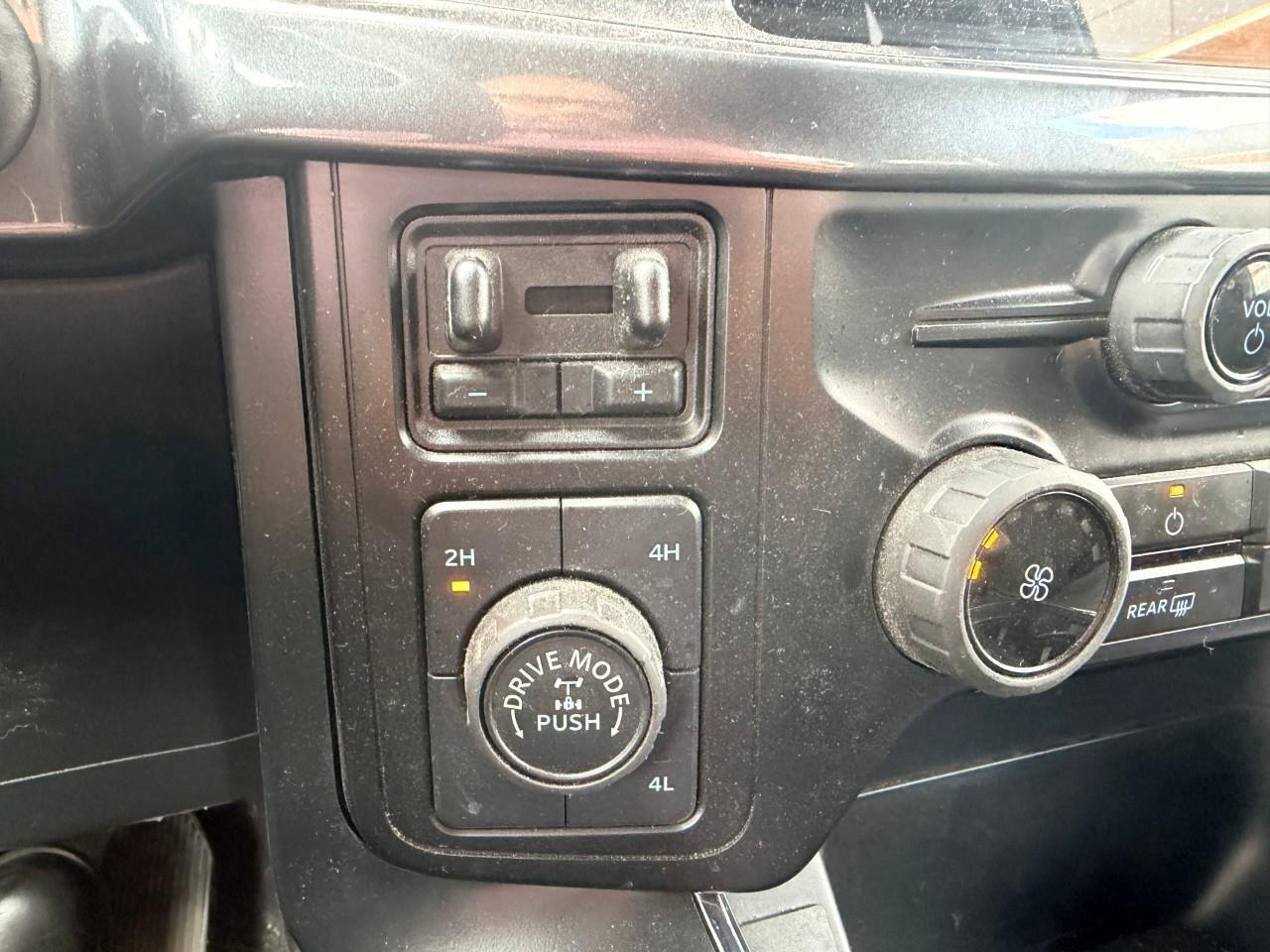 2024 Ford F-150 STX 4WD SuperCrew 5.5' Box Photo
