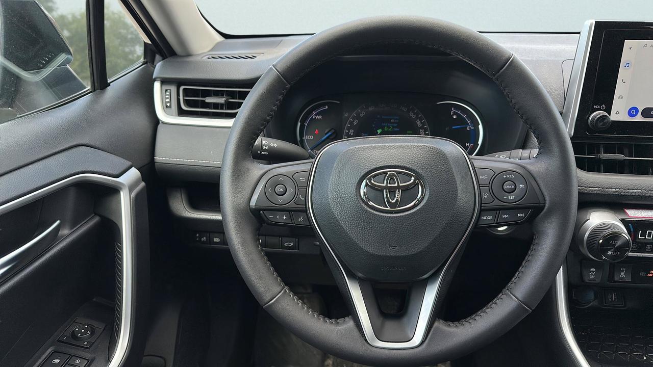 2025 Toyota RAV4 Hybrid  Photo