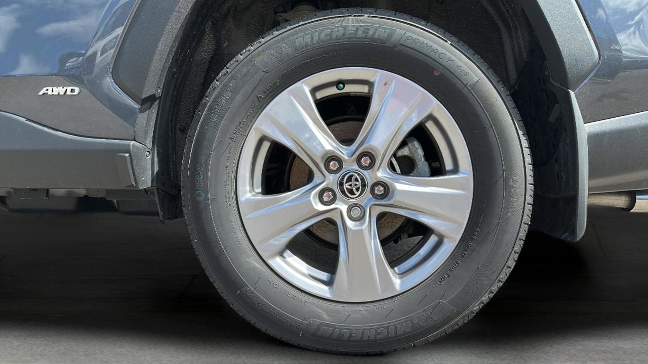 2025 Toyota RAV4 Hybrid  Photo
