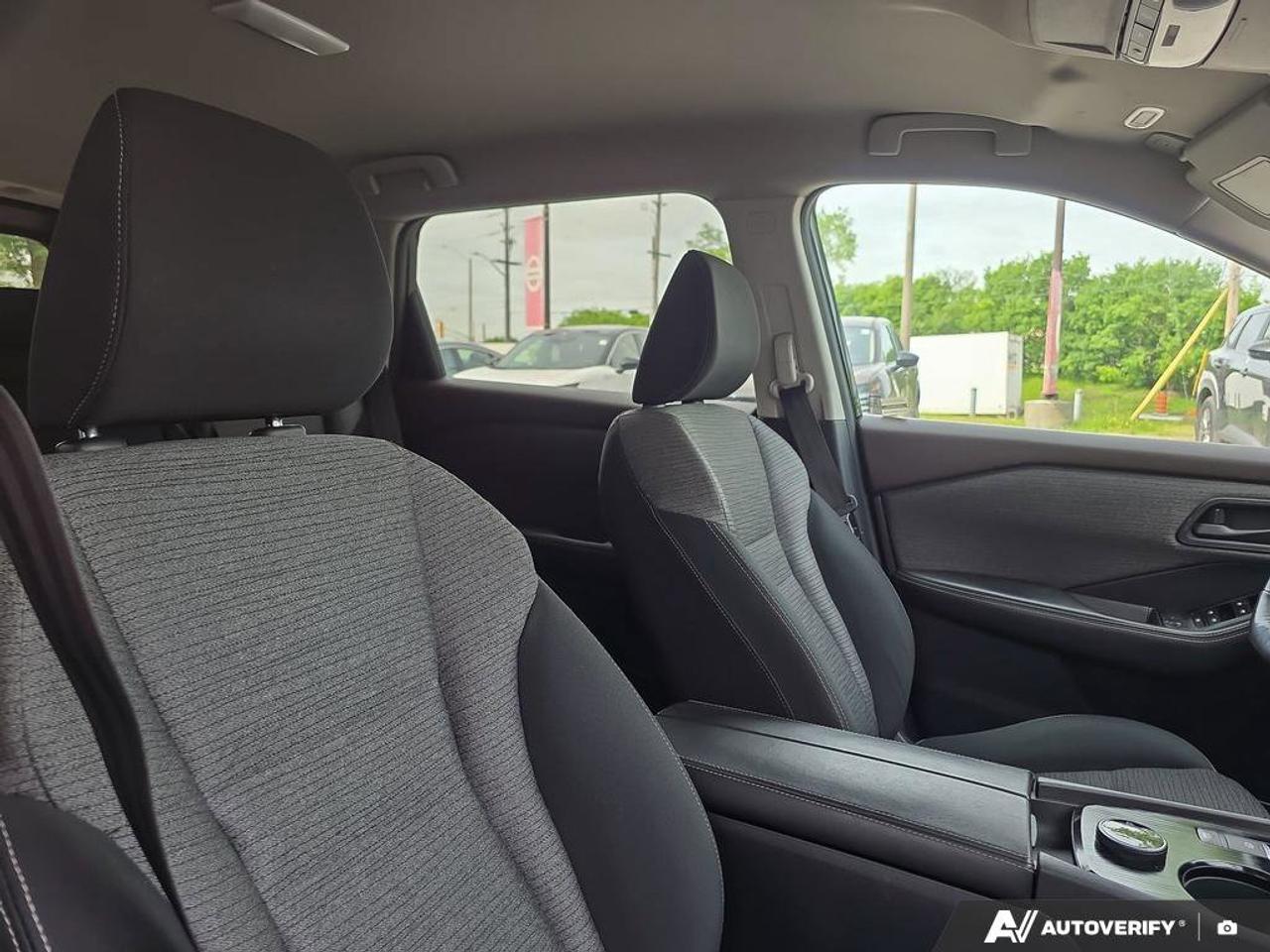 2021 Nissan Rogue S Photo