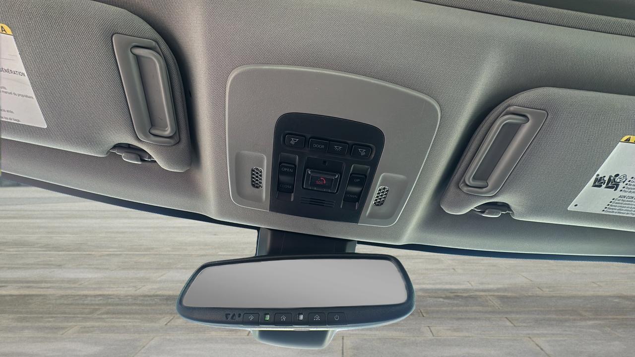 2023 Toyota Camry SE Auto AWD Photo