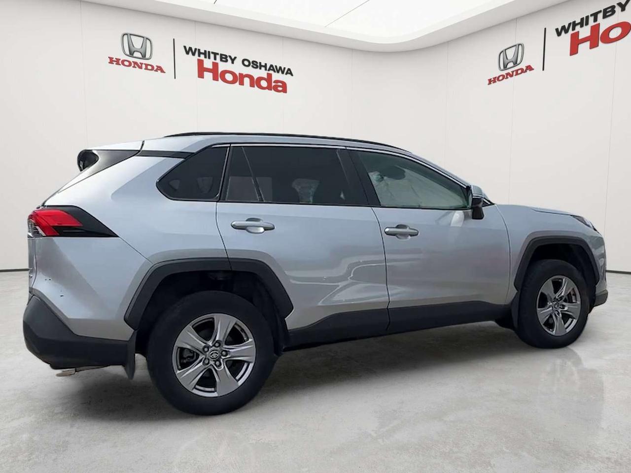 2025 Toyota RAV4 XLE Photo