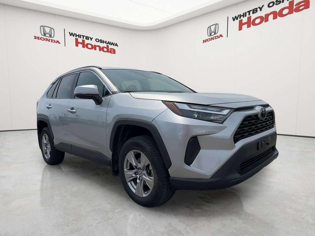 2025 Toyota RAV4 XLE Photo