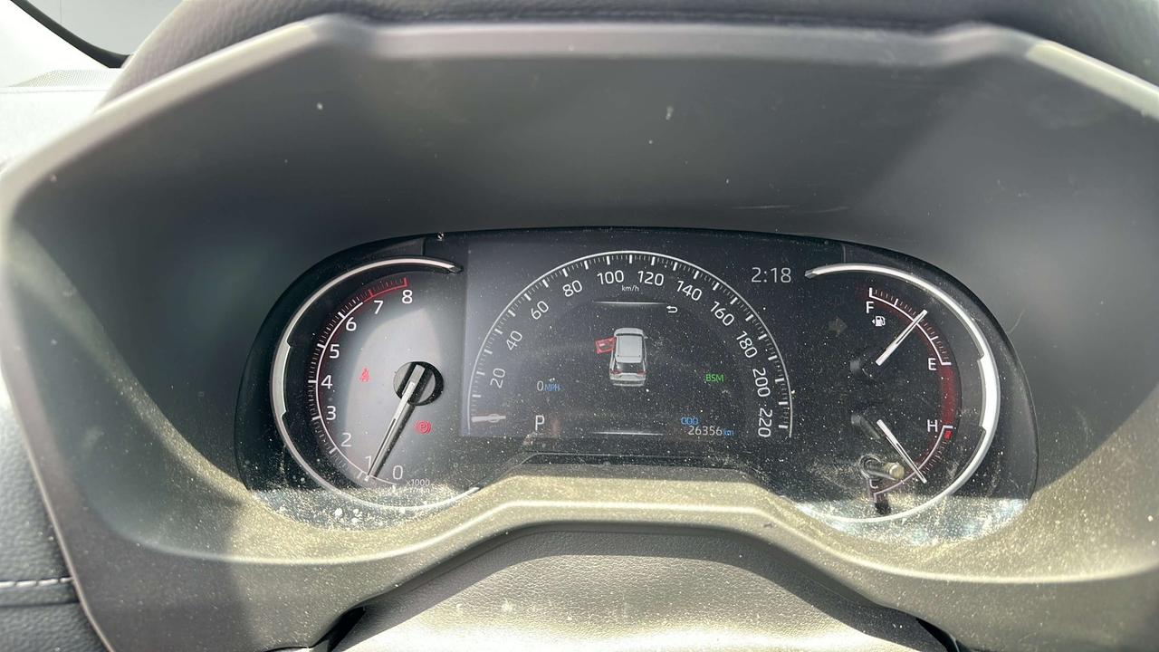 2025 Toyota RAV4 XLE Photo