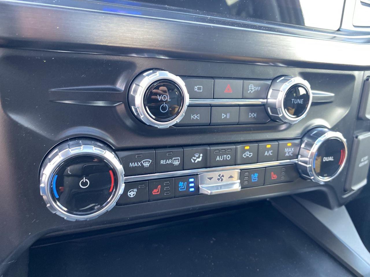 2026 Ford SUPER DUTY F-250 SRW LARIAT Photo