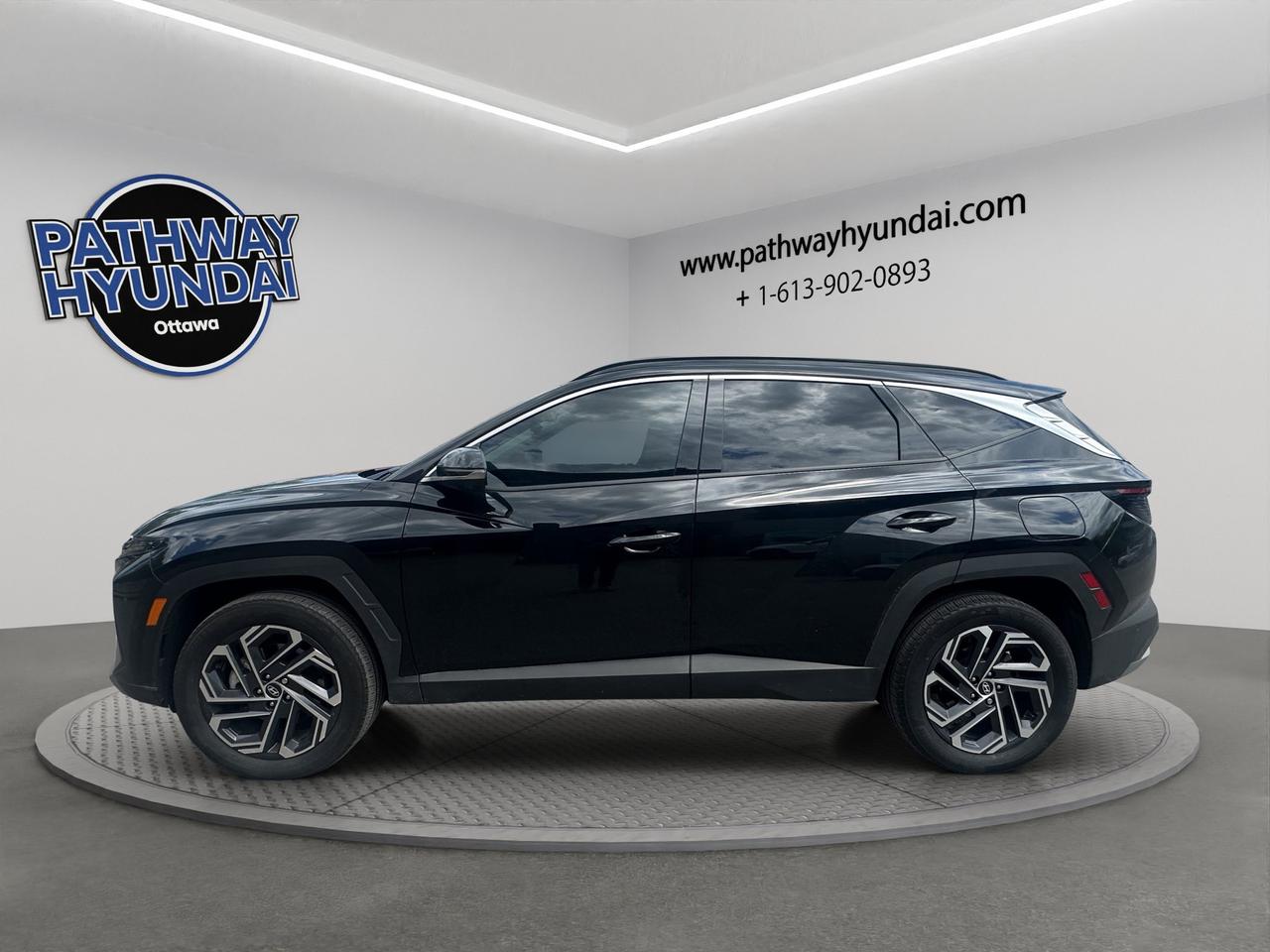2025 Hyundai Tucson Hybrid Ultimate | Reverse Cam | Sunroof Photo