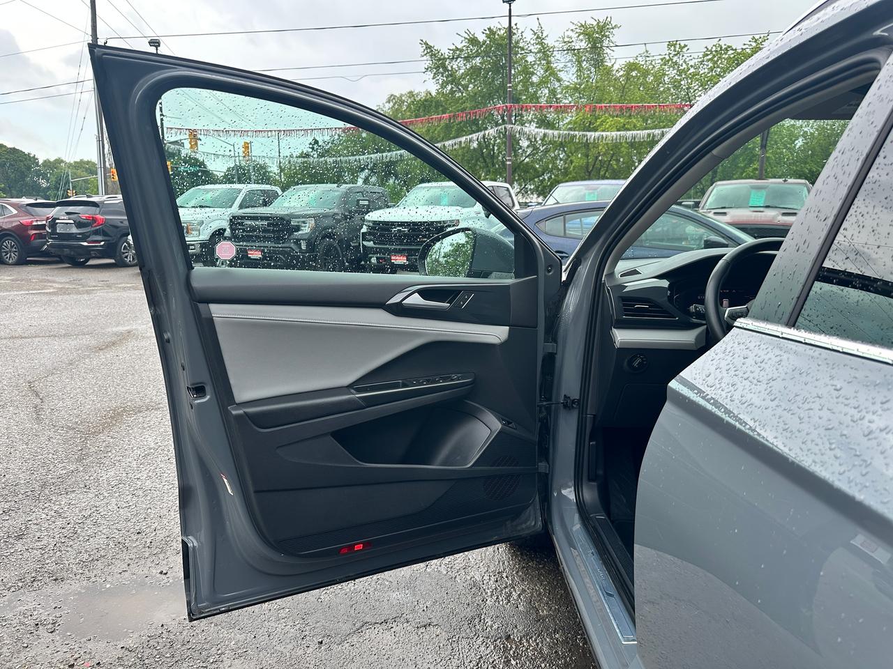 2022 Volkswagen Taos HighlineAWD PanoRoof XM NAV DriverAssist BackupCam Photo