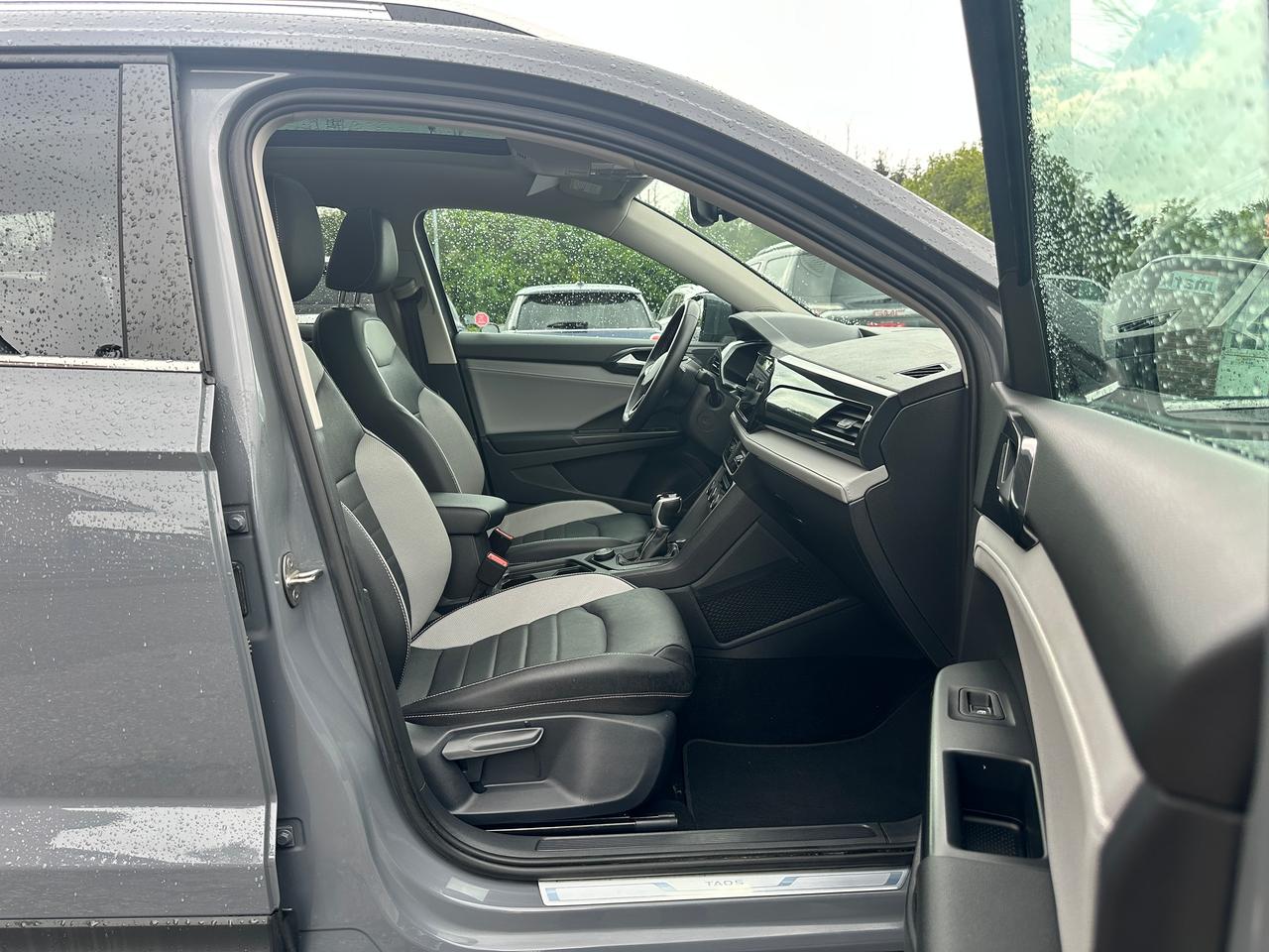 2022 Volkswagen Taos HighlineAWD PanoRoof XM NAV DriverAssist BackupCam Photo
