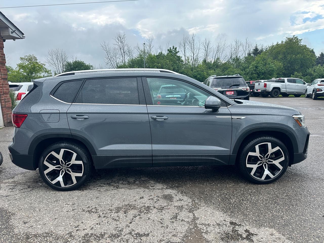 2022 Volkswagen Taos HighlineAWD PanoRoof XM NAV DriverAssist BackupCam Photo