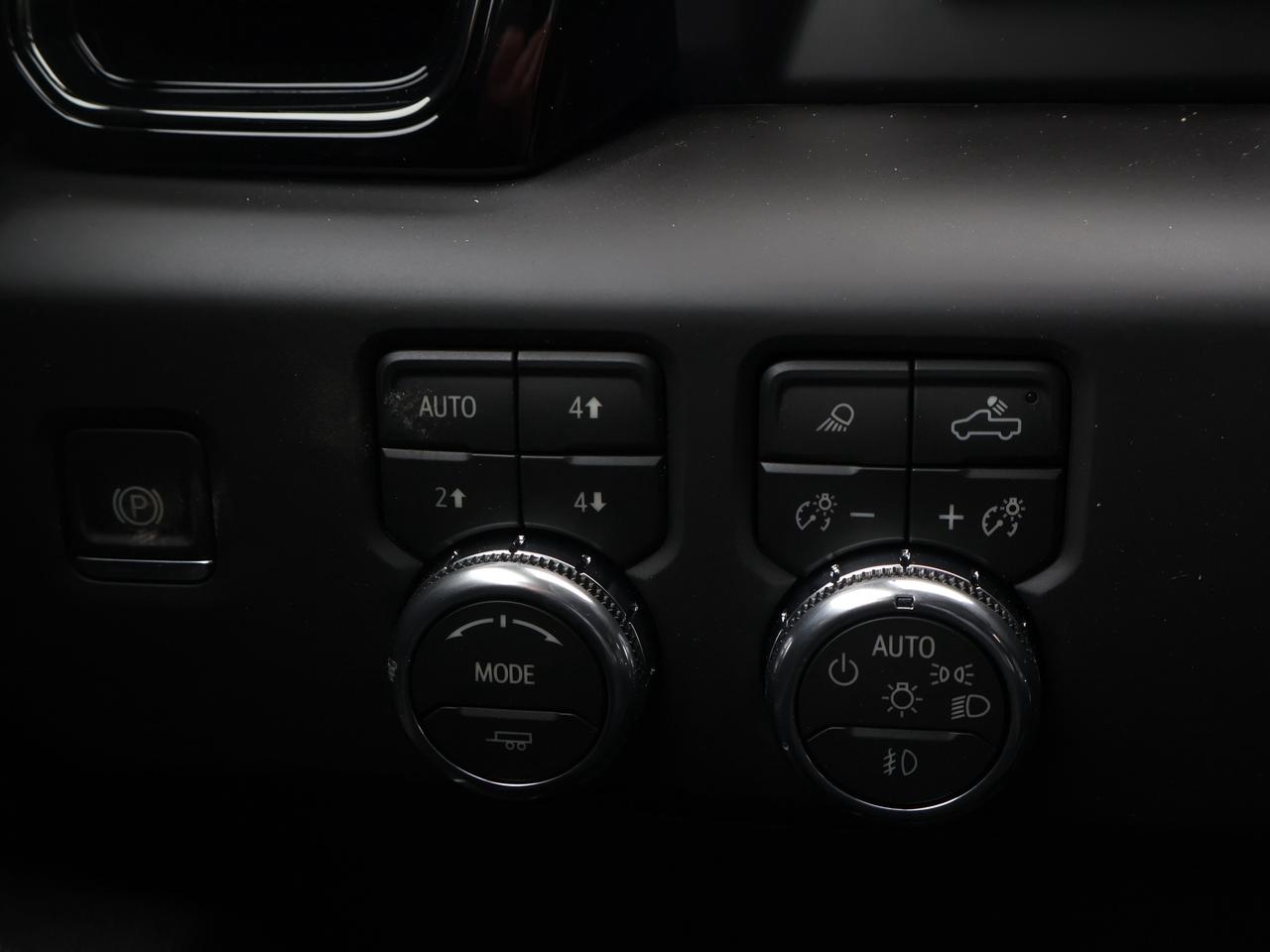 2026 GMC Sierra 1500 AT4X Photo