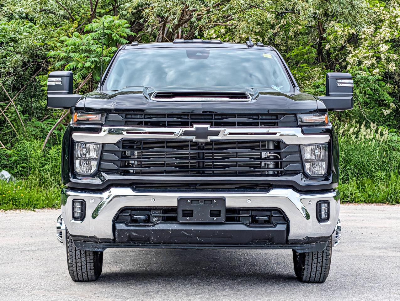 2026 Chevrolet Silverado 3500HD LT Photo3