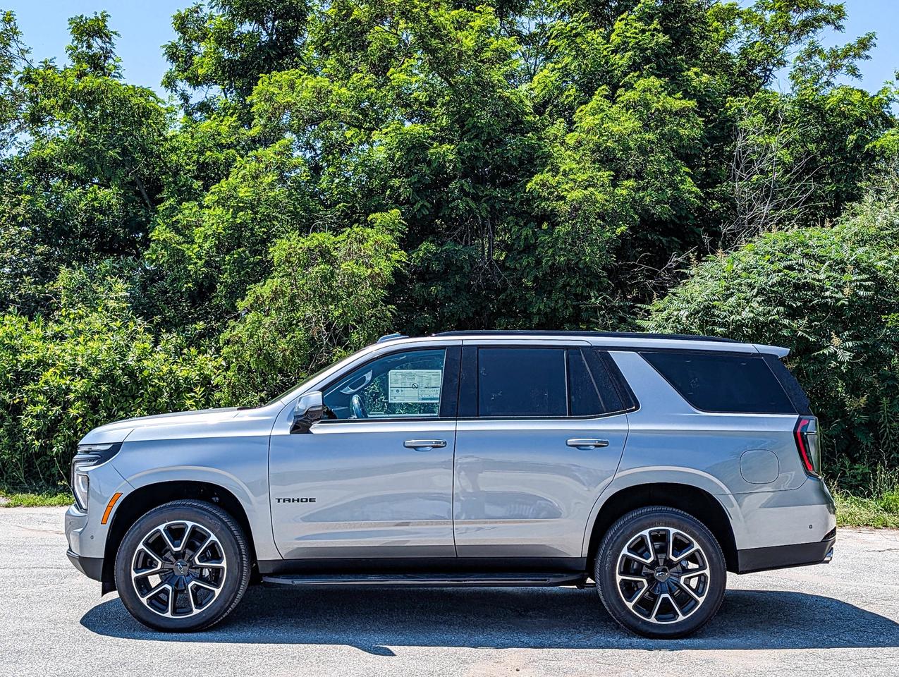 2026 Chevrolet Tahoe RST Photo