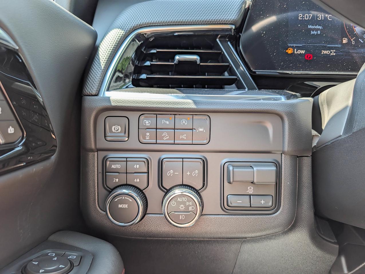 2026 Chevrolet Tahoe RST Photo