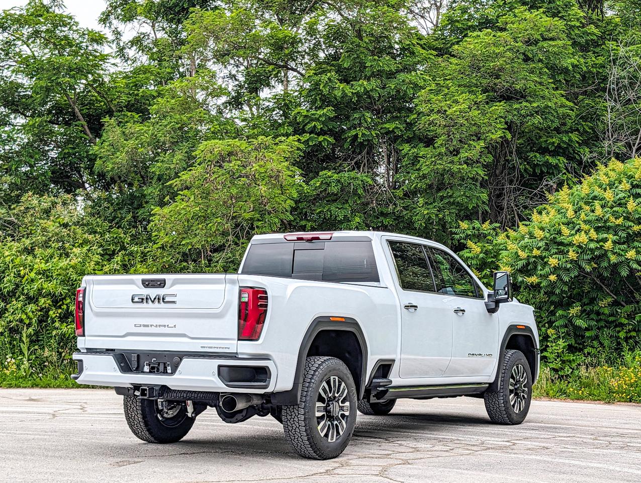 2026 GMC SIERRA 2500HD Denali Ultimate Photo