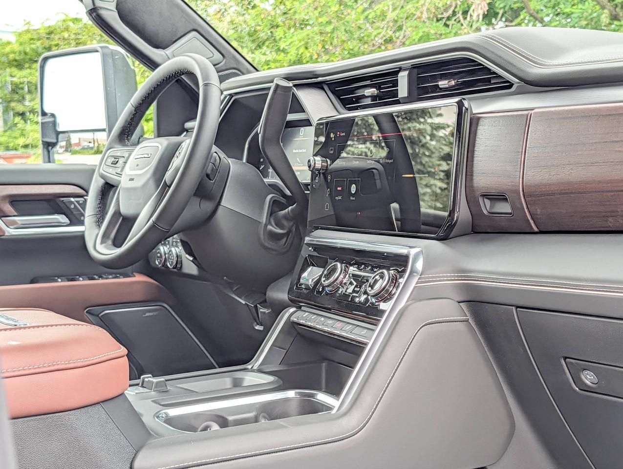 2026 GMC SIERRA 2500HD Denali Ultimate Photo