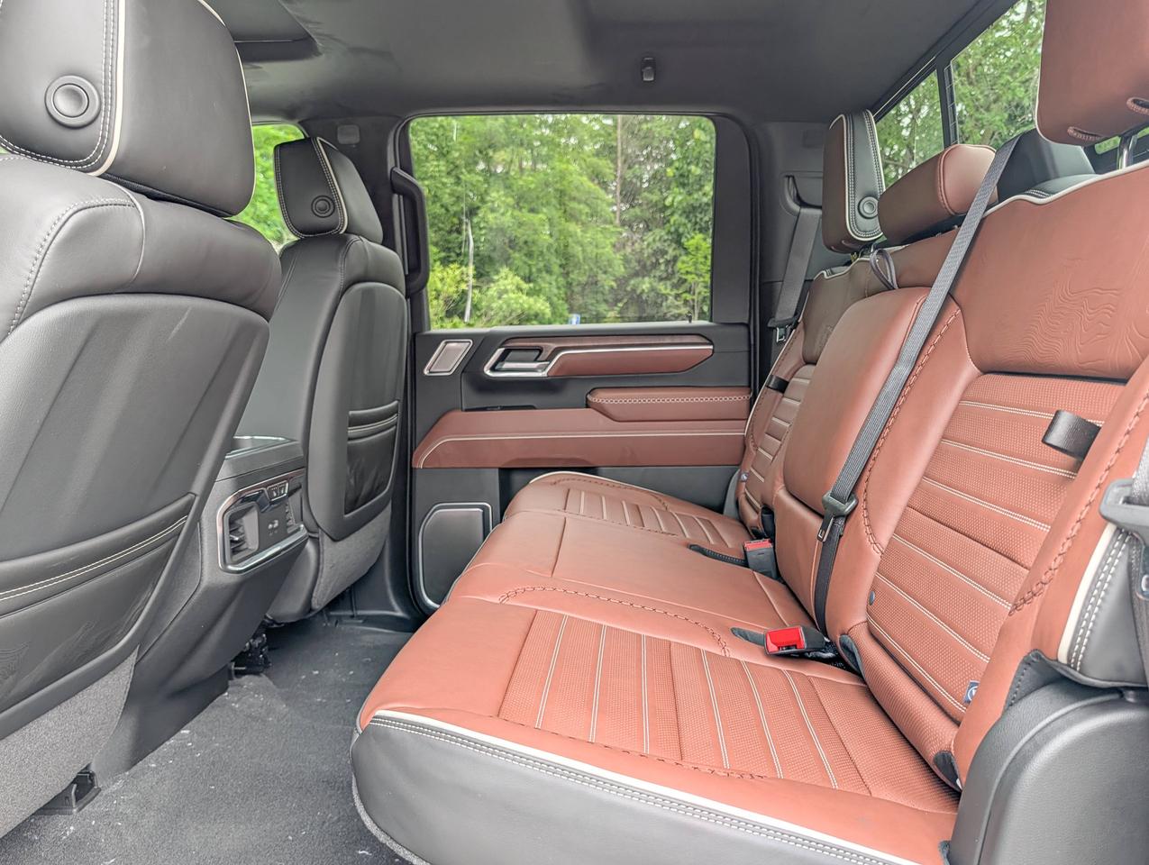 2026 GMC SIERRA 2500HD Denali Ultimate Photo