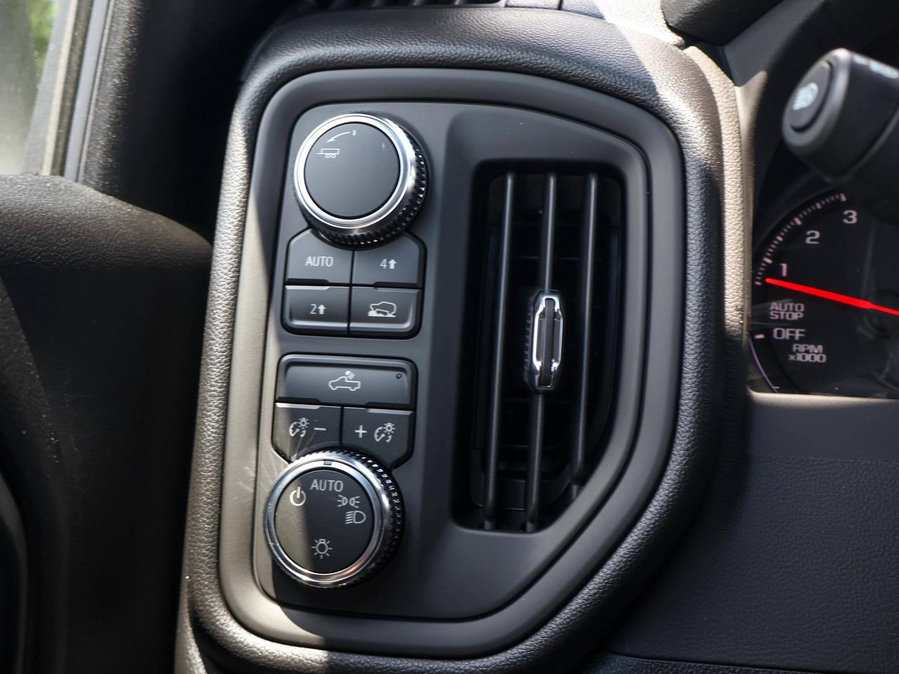 2026 GMC Sierra 1500 PRO Photo
