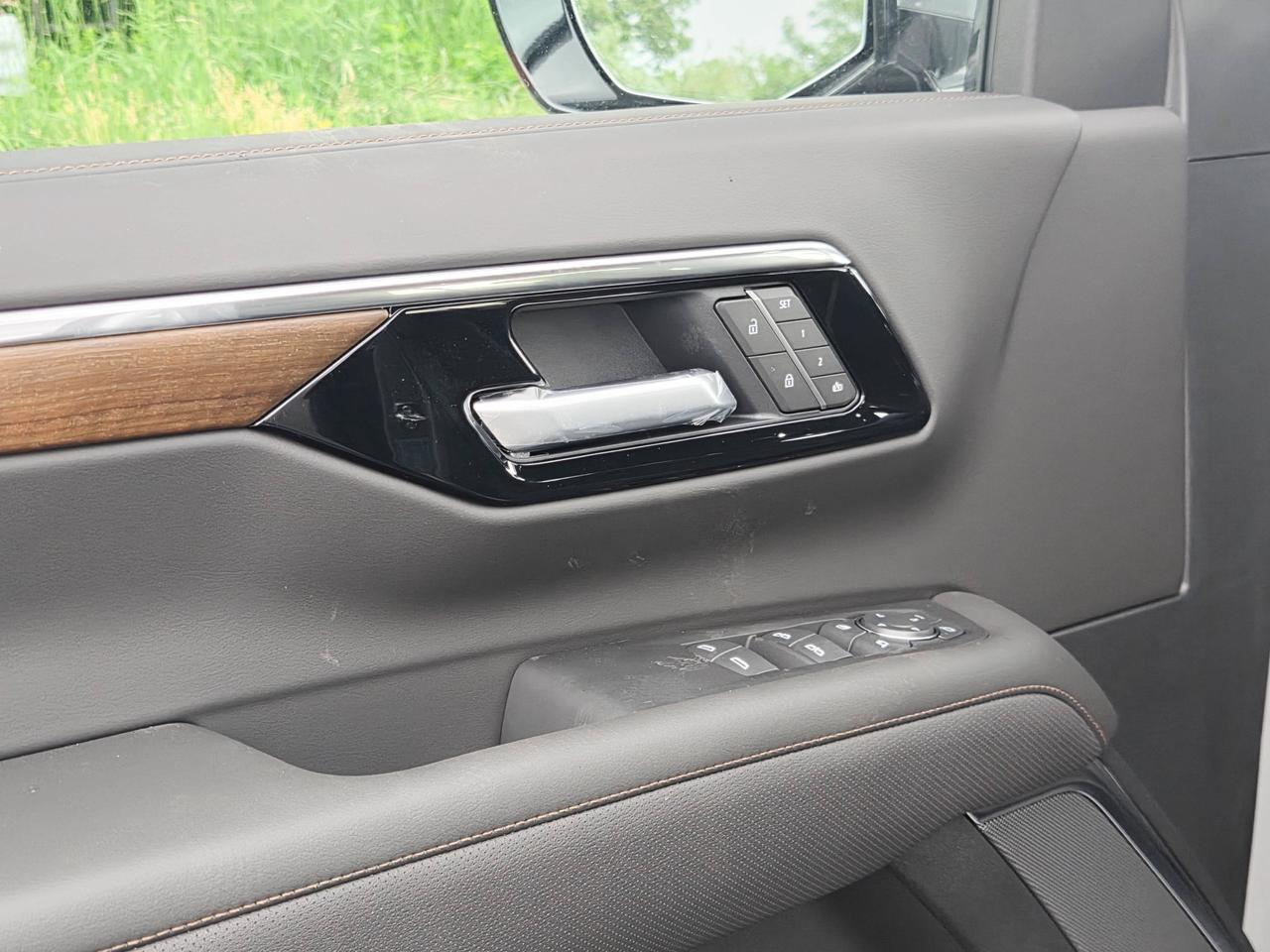 2026 Chevrolet Tahoe HIGH COUNTRY Photo