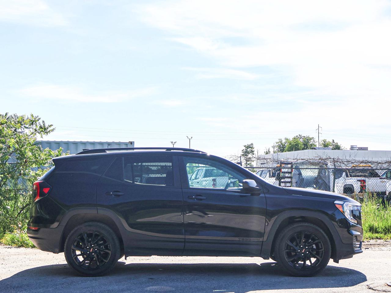 2024 GMC Terrain SLE Photo