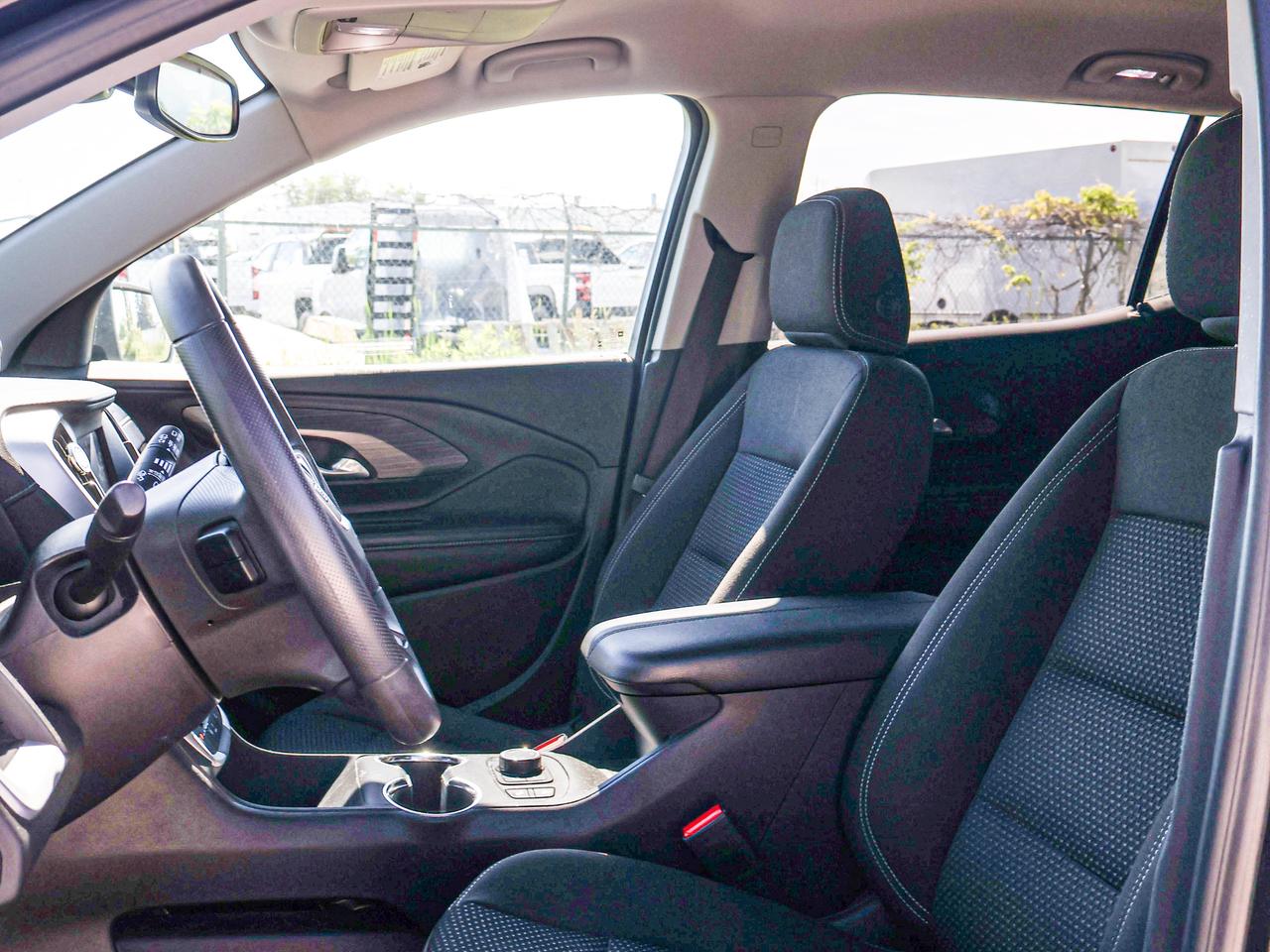 2024 GMC Terrain SLE Photo