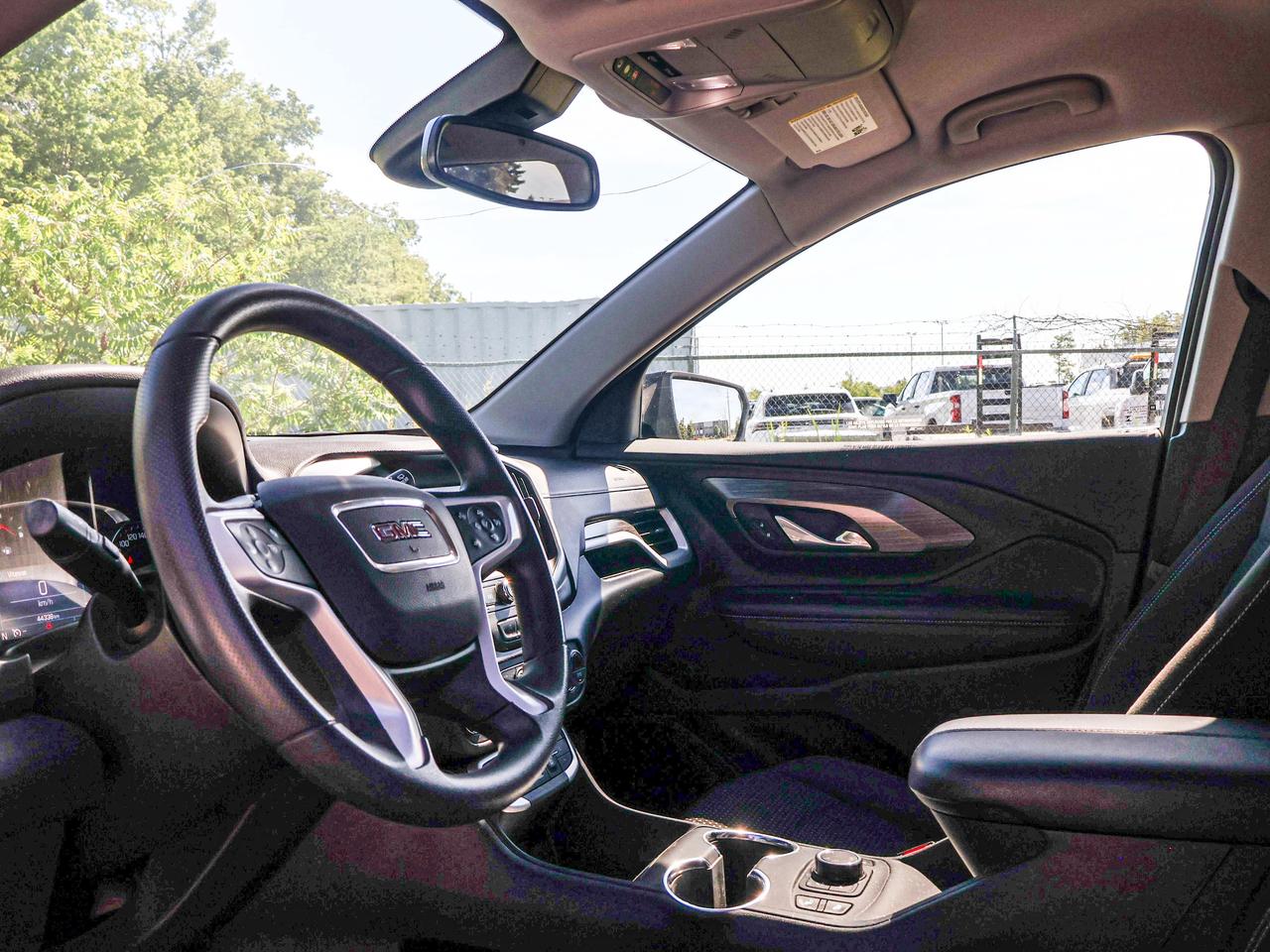 2024 GMC Terrain SLE Photo