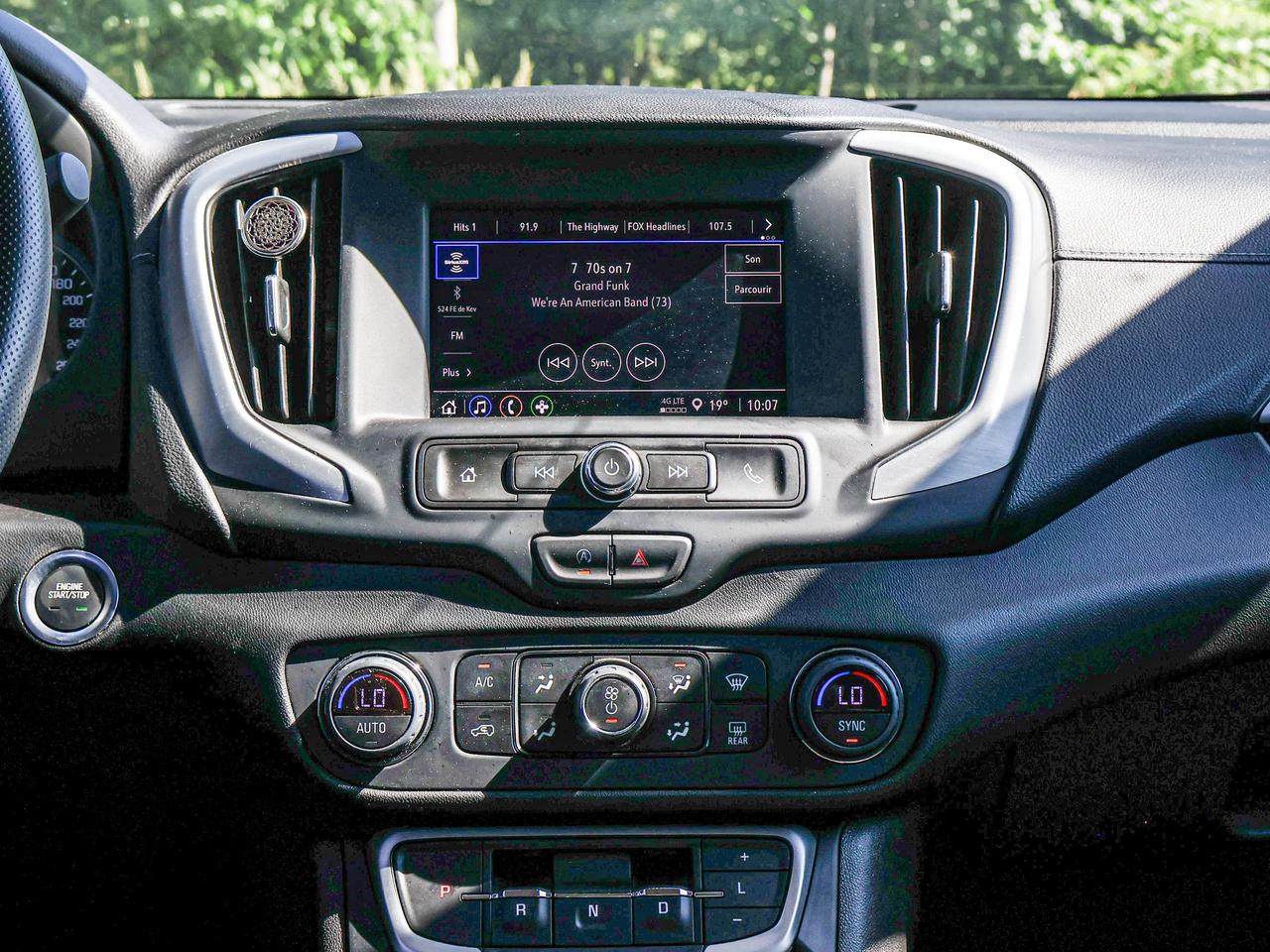 2024 GMC Terrain SLE Photo
