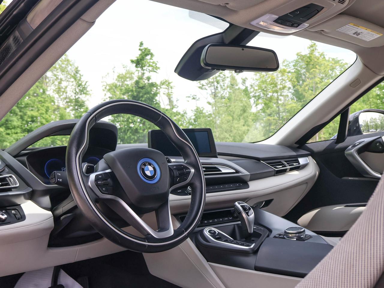 2015 BMW i8  Photo