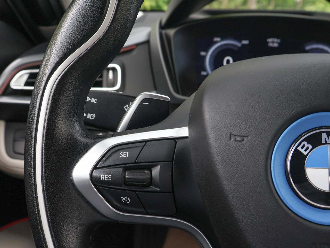 2015 BMW i8  Photo