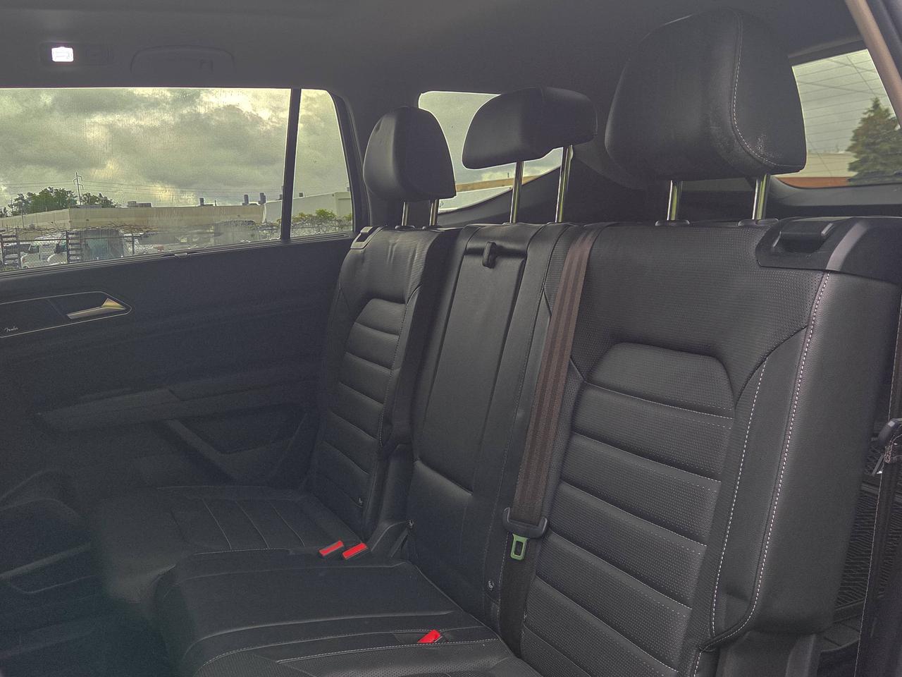 2019 Volkswagen Atlas EXECLINE Photo
