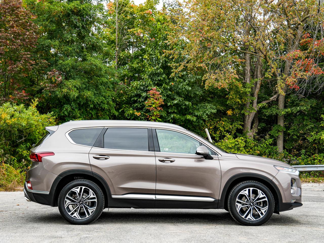 2019 Hyundai Santa Fe Ultimate Photo4