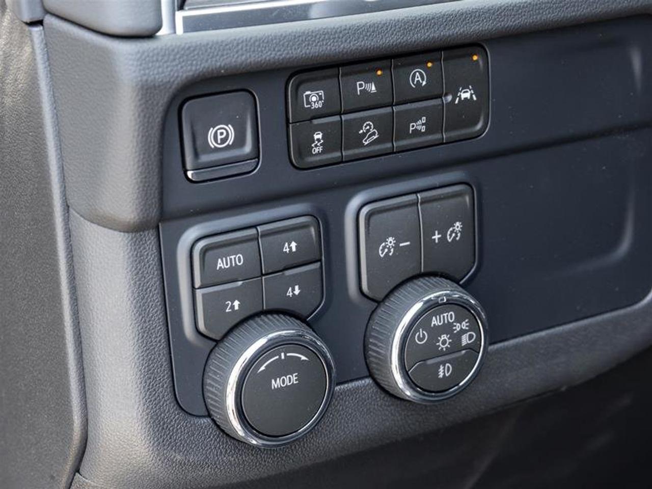 2026 Chevrolet Suburban Z71 Photo