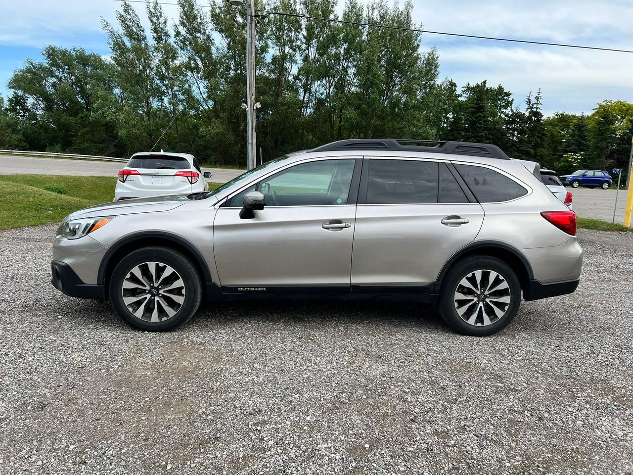 2016 Subaru Outback 3.6R w/Limited & Tech Pkg CERTIFIED Photo1